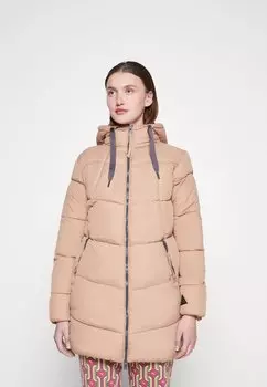 Зимнее пальто b.young