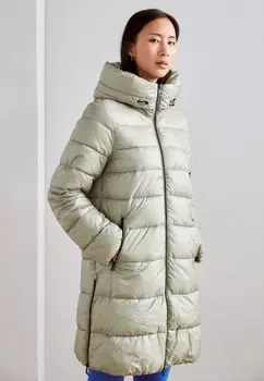 Зимнее пальто Esprit, зеленый