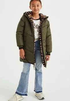 Зимнее пальто Reversible Met Imitatiebont WE Fashion, зеленый