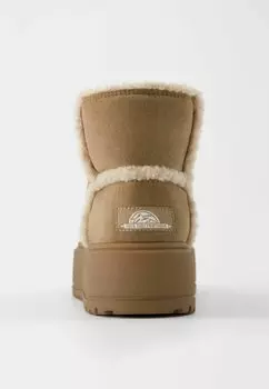 Зимние сапоги Bershka, коричневый