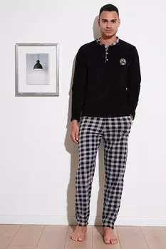 Зимний флисовый пижамный комплект с круглым вырезом и пуговицами в клетку стандартного кроя 60961002 Buratti, черный