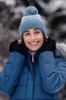 Зимняя флисовая шапка-бини с аляскинским омбре и помпоном Mountain Warehouse, зеленый