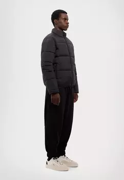 Зимняя куртка GIUBBOTTO UNISEX EA7 Emporio Armani, черный