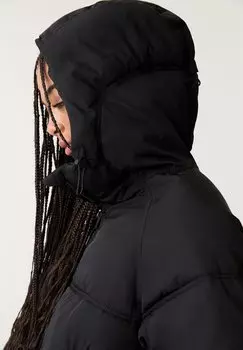 Зимняя куртка HOODED PUFFER PULL&BEAR, черный