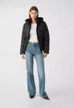 Зимняя куртка HOODED PUFFER Stradivarius, черный