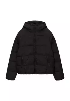 Зимняя куртка LIGHTWEIGHT PUFFER PULL&BEAR, черный