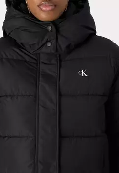 Зимняя куртка MATTE MONOLOGO PUFFER SHORT Calvin Klein, черный