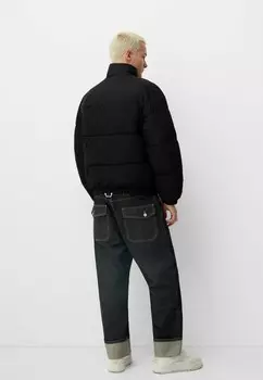 Зимняя куртка PUFFER Bershka, черный