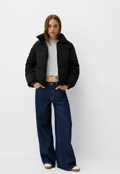 Зимняя куртка PUFFER Bershka, черный