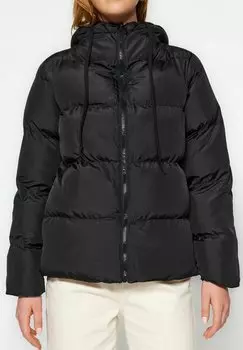 Зимняя куртка Trendyol, черный