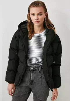 Зимняя куртка Trendyol, черный