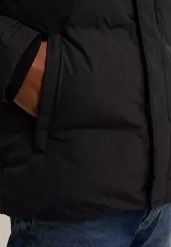Зимняя куртка WE Fashion, черная