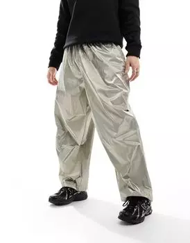 Золотистые брюки-карго оверсайз с парашютом ASOS DESIGN