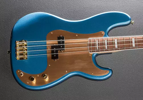 Золотое издание Precision Bass, посвященное 40 летию, — синий цвет Лейк-Плэсид Squier 40th Anniversary Precision Bass Edition - Lake Placid