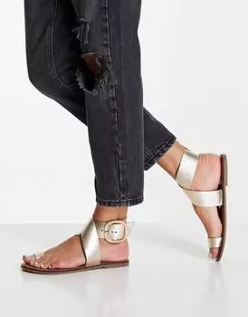 Золотые кожаные сандалии на плоской подошве с петлей для мыска ASOS DESIGN Flyer