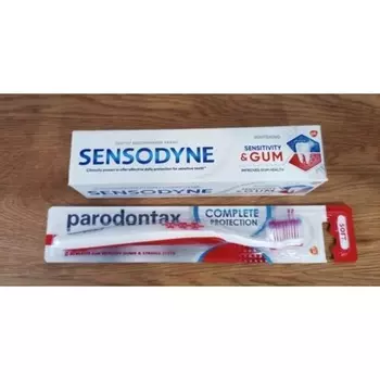 Зубная паста Sensitivity Gum с зубной щеткой Parodontax Sensodyne