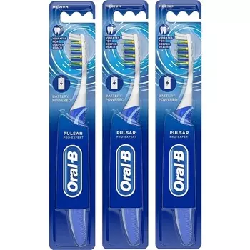 Зубная щетка Oral-B Pro Expert Pulsar 35 Medium (разные цвета)