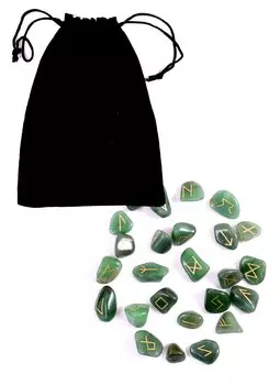 Скандинавские руны из зеленого кварца