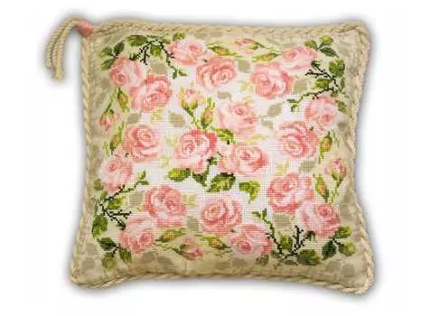 Набор для вышивания «Подушка. Розочки»