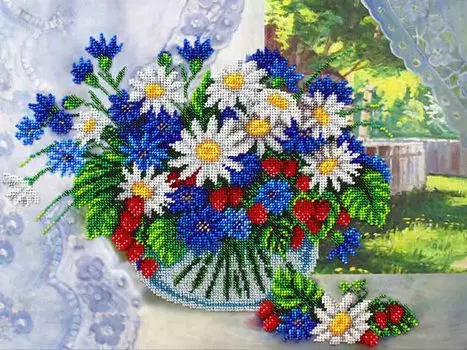 Набор вышивки бисером «Букет с земляникой»