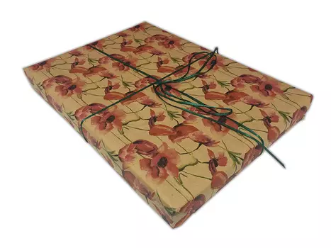 Подарочная упаковка «Маки»