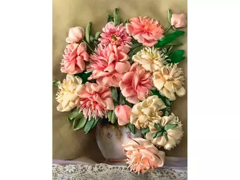 Вышивка лентами «Пионы»