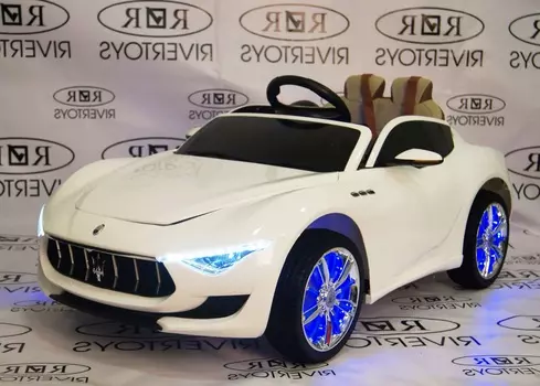 Электромобиль RiverToys Maserati A005AA WHITE