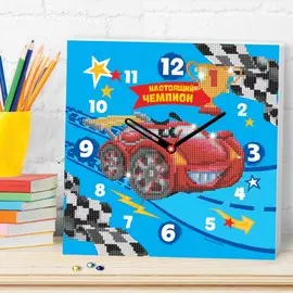 Алмазная вышивка на часах на раме