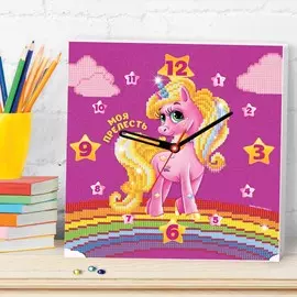 Алмазная вышивка на часах на раме