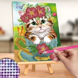 Алмазная мозаика с частичным заполнением на подставке