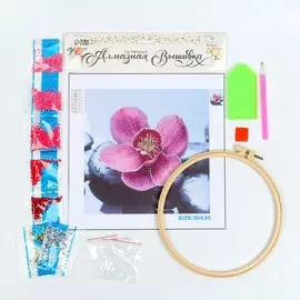 Алмазная вышивка на пяльцах