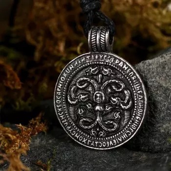 Амулет-брелок