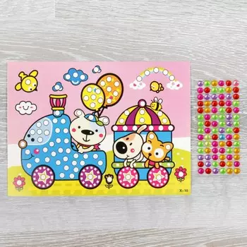 Аппликация круглыми стразами