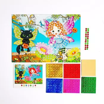 Аппликация круглыми стразами и eva