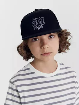 Бейсболка для мальчиков в черном цвете с граффити