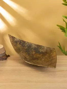 Блюдо треугольное 51х31х17 см, алюминий