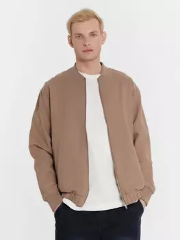 Бомбер мужской бежевый