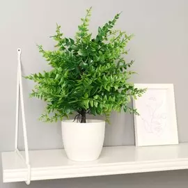 Искусственный цветок в горшке