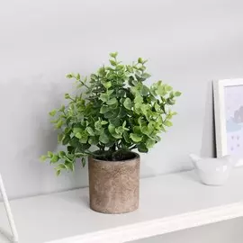 Искусственный цветок в горшке