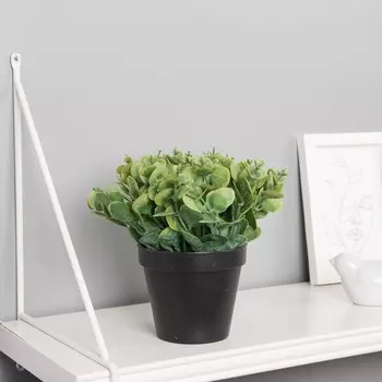 Искусственный цветок в горшке