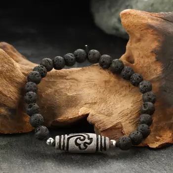Браслет из лавы с бусиной дзи