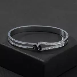 Браслет со стразами