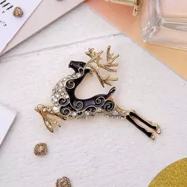 Брошь новогодняя