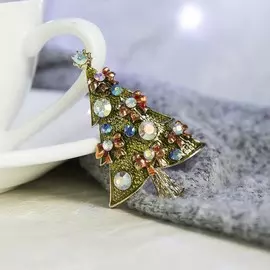 Брошь новогодняя