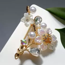 Брошь барокко