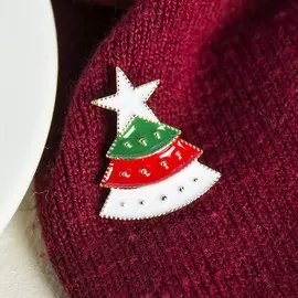 Брошь новогодняя