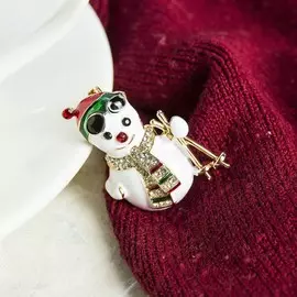 Брошь новогодняя