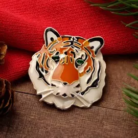 Брошь новогодняя