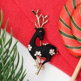 Брошь новогодняя