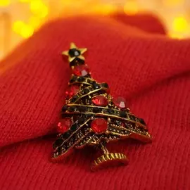 Брошь новогодняя